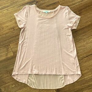 Rose & Olive Light Pink Short Sleeve Top